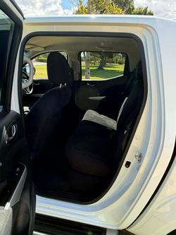 2015 Nissan Navara ST