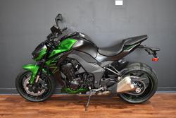 2025 Kawasaki Z1000 Green