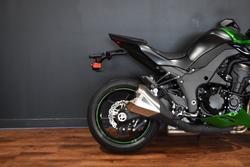 2025 Kawasaki Z1000 Green