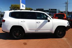 2022 Toyota Landcruiser VX