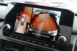 2025 Mitsubishi Triton GLX+