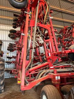 2015 Morris Contour C2 80Ft Air Seeder