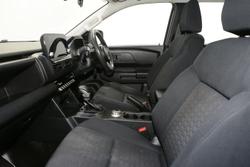 2024 Mitsubishi Triton GLX