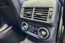 2025 Land Rover Range Rover Velar P250 Dynamic SE