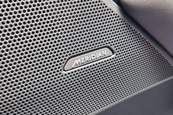 2025 Land Rover Range Rover Velar P250 Dynamic SE