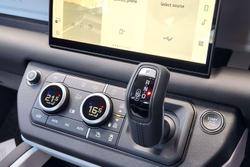 2025 Land Rover Defender 110 D250 S