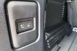 2025 Land Rover Defender 110 D250 S