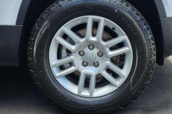 2025 Land Rover Defender 110 D250 S