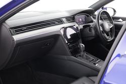 2023 Volkswagen Passat 206TSI R-Line