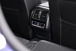 2023 Volkswagen Passat 206TSI R-Line