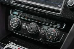 2016 Volkswagen Passat 206TSI R-Line