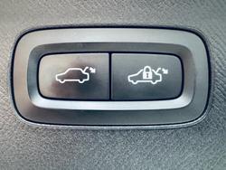 2019 Volvo XC90 D5 R-Design MY19 AWD White