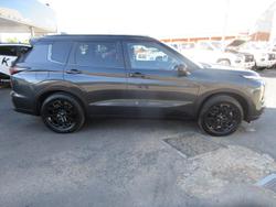 2025 Mitsubishi Outlander LS