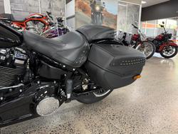 2025 Harley-Davidson Heritage Classic 117 (FLHC) Softail Black