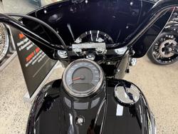 2025 Harley-Davidson Heritage Classic 117 (FLHC) Softail Black