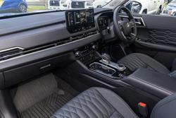 2025 Mitsubishi Outlander Exceed