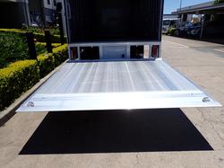 2018 ISUZU FSR 140-260