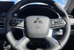 2025 Mitsubishi Outlander Exceed