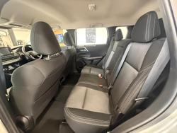 2023 Mitsubishi Outlander ES