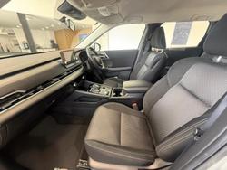 2023 Mitsubishi Outlander ES