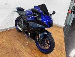 2022 Yamaha YZF-R7LA Black