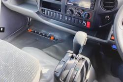 2025 Hino 300 Series 921 WHITE