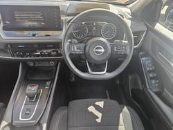 2025 Nissan QASHQAI ST-L