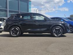 2025 Nissan QASHQAI ST-L