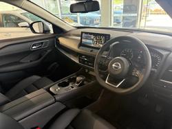 2025 Nissan X-TRAIL ST-L