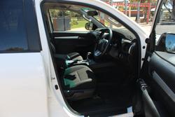 2017 Toyota Hilux SR5