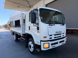2013 Isuzu F Series FSS 550 4x4