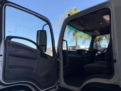 2013 Isuzu F Series FSS 550 4x4