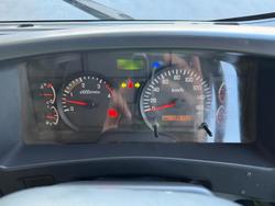 2013 Isuzu F Series FSS 550 4x4