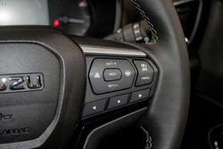 2025 Isuzu MU-X LS-T