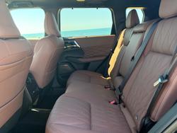 2025 Mitsubishi Outlander Exceed Tourer