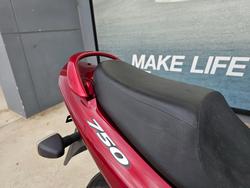 2006 Suzuki GSX750F Red