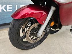 2006 Suzuki GSX750F Red