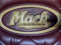 2010 Mack Superliner