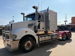 2010 Mack Superliner