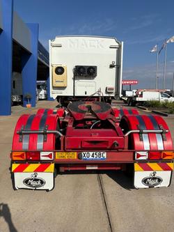 2010 Mack Superliner