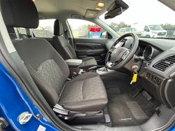 2022 Mitsubishi ASX ES