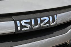 2025 Isuzu D-MAX LS-U