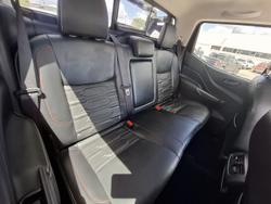 2023 Nissan Navara PRO-4X D23 MY23 4X4 Dual Range White Pearl