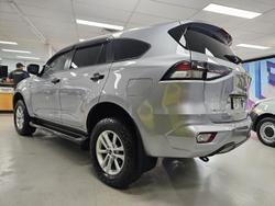 2022 Isuzu MU-X LS-M