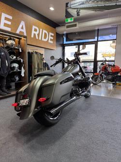 2023 BMW Motorrad R 18 ROCTANE HIGHLINE MANHATTEN METALLIC MATTE