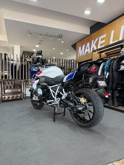 2024 BMW Motorrad R 1250 RS LIGHT WHITE/RACING BLUE METALL