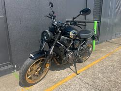 2023 Yamaha XSR700 BLACK