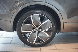 2025 Volkswagen Touareg 210TDI R-Line