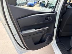 2025 Mitsubishi Triton GLX