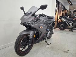 2016 YAMAHA YZF-R3 grey